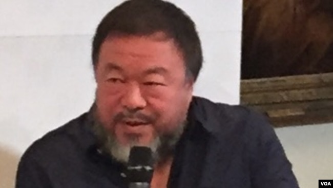 中国异议艺术家艾未未(美国之音江静玲摄影)