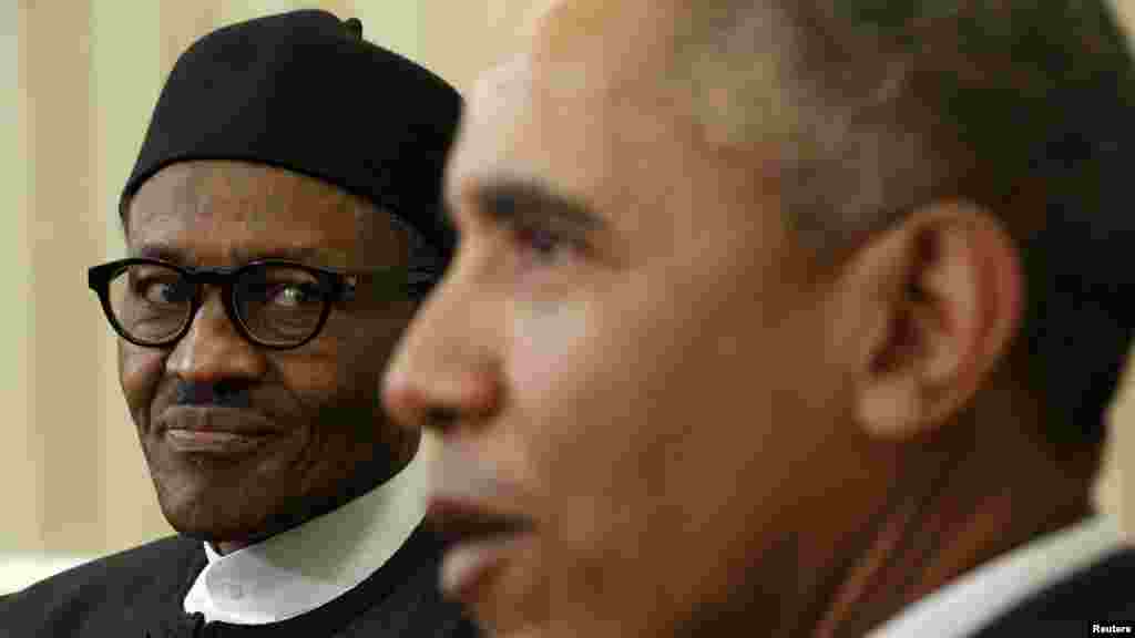 Shugaba Barack Obama na Amurka yana ganawa da shugaba Muhammadu Buhari na Najeriya a ofishinsa dake cikin fadar White House, Litinin 20 Yuli, 2015.