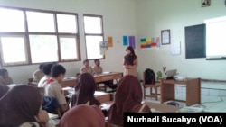 Sekolah memegang peran penting menciptakan suasana tanpa bully (VOA/Nurhadi Sucahyo)