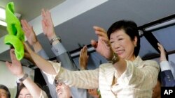 خانم یوریکه کویکه، نخستین زن فرماندار توکیو، پس از برنده شدن در انتخابات آخر هفته روز سه شنبه آغاز به کار کرد. 
