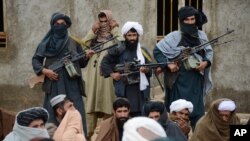 طالبان گفته اند که پس از ۱۶ سال حضور نظامی امریکا در افغانستان وضعیت روز به روز وخیمتر شده است