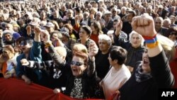 В Армении оппозиция потребовала досрочного проведения выборов