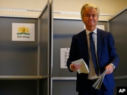 Firebrand anti-Islam lawmaker Geert Wilders prepares to cast his vote for the Dutch general election in The Hague, Netherlands, March 15, 2017.