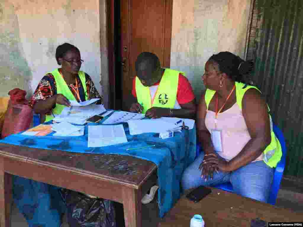 Mesa de voto, Guiné-Bissau, 2019