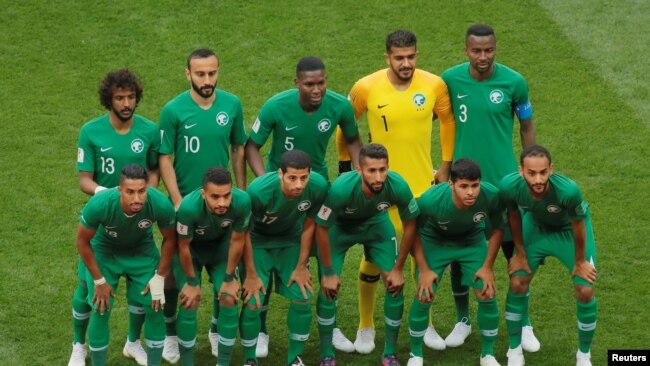 Đội Ảrập Xêút hiện đứng thứ 67 trên bảng xếp hạng các đội tuyển quốc gia của FIFA. Đội Ảrập Xêút từng 4 lần thi đấu tại World Cup và thành tích tốt nhất là lọt vào vòng 16 đội năm 1994.