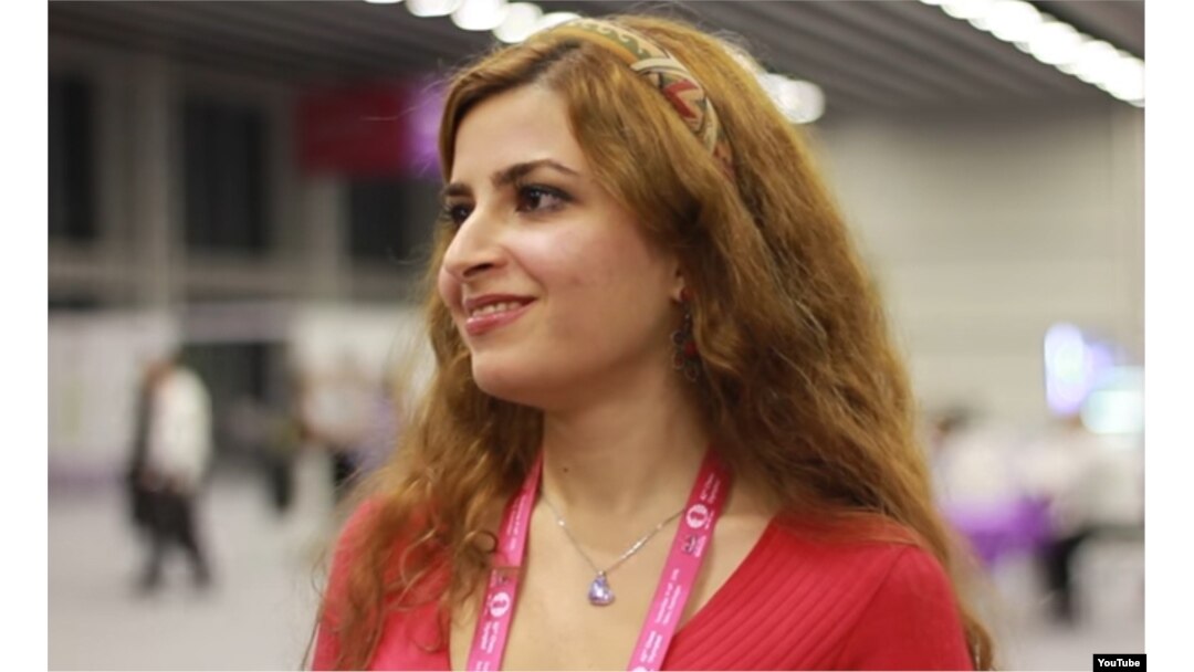 Iranian-born International Master of Chess - Dorsa Derakhshani. In this  picture, she's playing for the United States. : pics