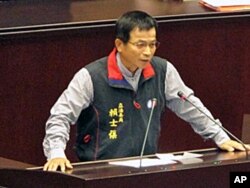 赖士葆，国民党立委