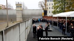 В Германии в субботу отмечают 30-летие со дня падения Берлинской стены