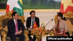 ဗီယက္နမ္ဒုဝန္ႀကီးခ်ဳပ္ Hue ႏွင့္ ႏိုင္ငံေတာ္အတိုင္ပင္ခံ ပုဂၢိဳလ္ ေဒၚေအာင္ဆန္းစုၾကည္