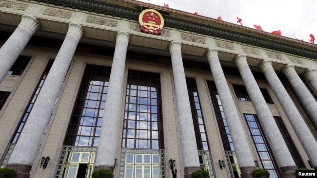 北京人大会堂是全国人大常委会的会议和办公地点。(资料照片)
