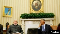 Tổng thống Hoa Kỳ Barack Obama (phải) hội đàm với Thủ tướng Ấn Độ Narendra Modi tại Tòa Bạch Ốc