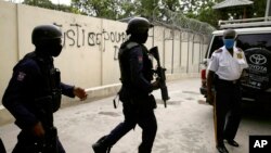 Vojska na ulicama Port-au-Princea poslije ubistva predsjednika Haitija.