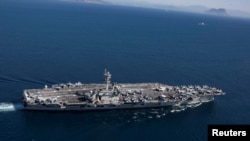 USS Abraham Lincoln dönüş təyyarəsi daşıyıcısı