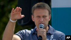 ທ່ານ Alexei Navalny ຂະນະໂຄສະຫາສຽງເລືອກຕັ້ງ ຕໍາແໜ່ງ
ເຈົ້າຄອງກໍາແພງເມືອງ Moscow