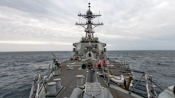 美国海军导弹驱逐舰贝瑞号2020年4月23日航经台湾海峡(美国海军第七舰队脸书)
