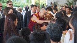 ༧གོང་ས་མཆོག་གི་ཨ་མི་རི་ཀའི་གྲོང་ཁྱེར་ཆེ ་གསུམ་གྱི་མཛད་འཆར།