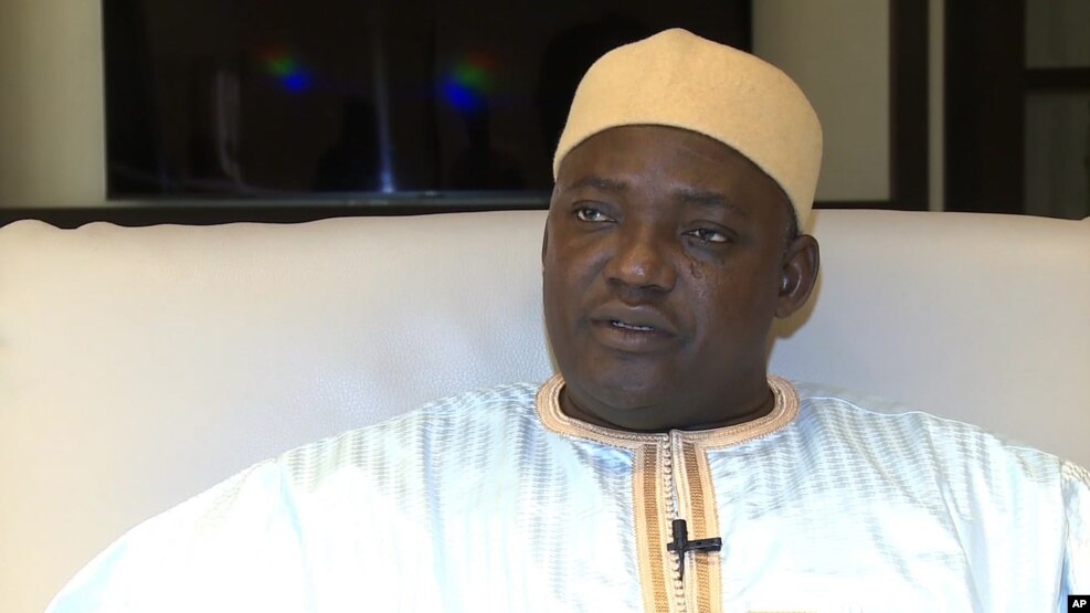 Le président gambien Adama Barrow à Dakar, au Sénégal, le 21 janvier 2017.
