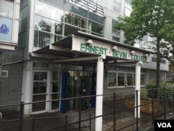 Sadiq Khan attended South London's Ernest Bevin College, formerly known as Ernest Bevin School, starting in the early 1980s. (L. Ramirez/VOA)