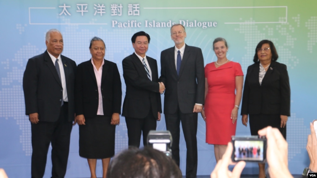 美国在台协会和台湾外交部在台北共同举办首次“太平洋对话”论坛。(2019年10月7日,美国之音齐勇明拍摄)