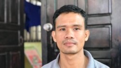 Soy Chantha, a chef working at Ly Ly Restaurant, is worried about his future income and debt payment for a loan from a local bank in Siem Reap province, Cambodia, March 17, 2020. (Hul Reaksmey/VOA Khmer)