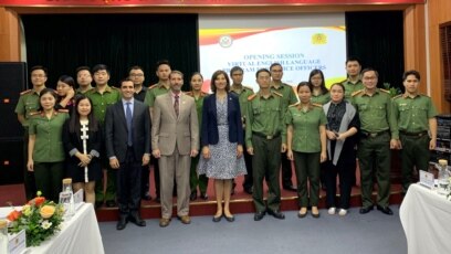 Hoa Kỳ khai giảng một chương trình giảng dạy Tiếng Anh mới dành cho Bộ Công an ngày 21/10/2020. Photo US Embassy Hanoi.