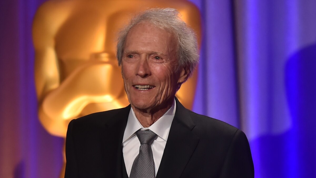 Photo of A los 91 años, Clint Eastwood vuelve a la silla de montar para «Cry Macho»