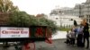 First Lady Greets Her Last White House Christmas Tree 