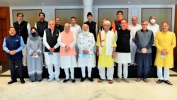 بھارتی وزیرِ اعظم اور ان لیڈروں کے درمیان شورش زدہ علاقے کو درپیش مسائل اور امور پر غور کرنے کے لیے نئی دہلی میں جمعرات کو ایک طویل اجلاس منعقد ہوا۔