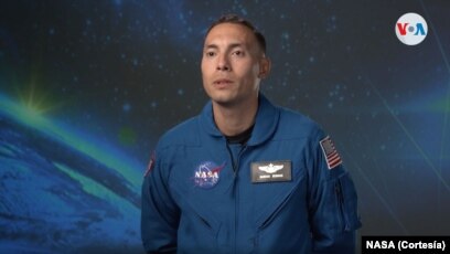 candidato a astronauta