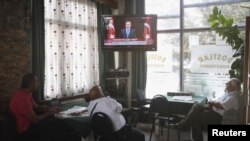 Nigeriya shimoli-sharqidagi Potiskum shahrida suiqasd xurujida kamida 48 odam o&#39;lgan, aksariyati o&#39;quvchilar. Voqea o&#39;rta maktabda sodir bo&#39;lgan. Bomba bolalar bir joyga to&#39;planganda portlagan.
