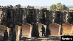 Izraelski vojnici i oprema na granici sa Gazom