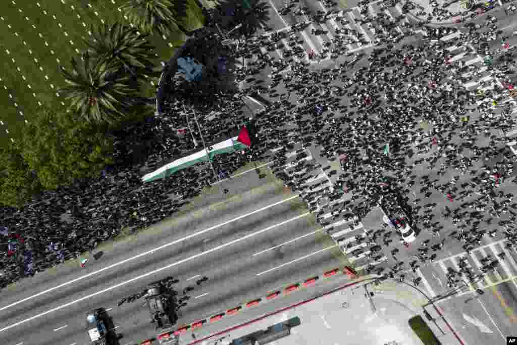 Thousands of demonstrators protest outside the Federal Building in the Westwood section of Los Angeles, California, May 15, 2021, against Israel and in support of Palestinians, and marking the 73rd anniversary of what the Palestinians call the "Nakba," or catastrophe.