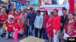 Beberapa tokoh masyarakat Indonesia ikut menghadiri acara #BraveIndonesia di Times Square, Manhattan, New York.