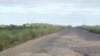 Buracos na Estrada Nacional 6, entre a Beira e Inchope