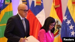 Jorge Rodriguez, ministro de Comunicaciones e Informacón de Venezuela, asistió al diálogo entre el gobierno y la oposición venezolana en Santo Domingo, República Dominicana, el martes, 6 de febrero de 2018.