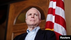 Thượng nghị sĩ Cộng hoà John McCain.