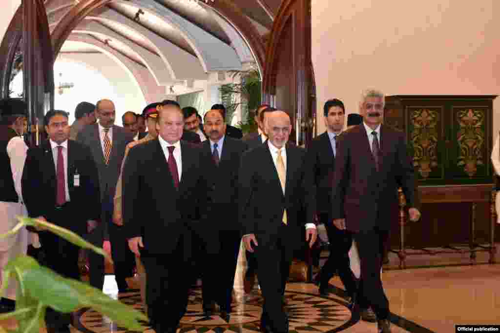 اسلام آباد میں دسمبر کو منعقدہ ہارٹ آف ایشیا کانفرنس کے موقع پر افغان صدر اشرف غنی وزیر اعظم نواز شریف کے ہمراہ شرکت کے لیے تشریف لا رہے ہیں۔