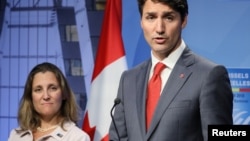 نخست وزیر و وزیر خارجه کانادا