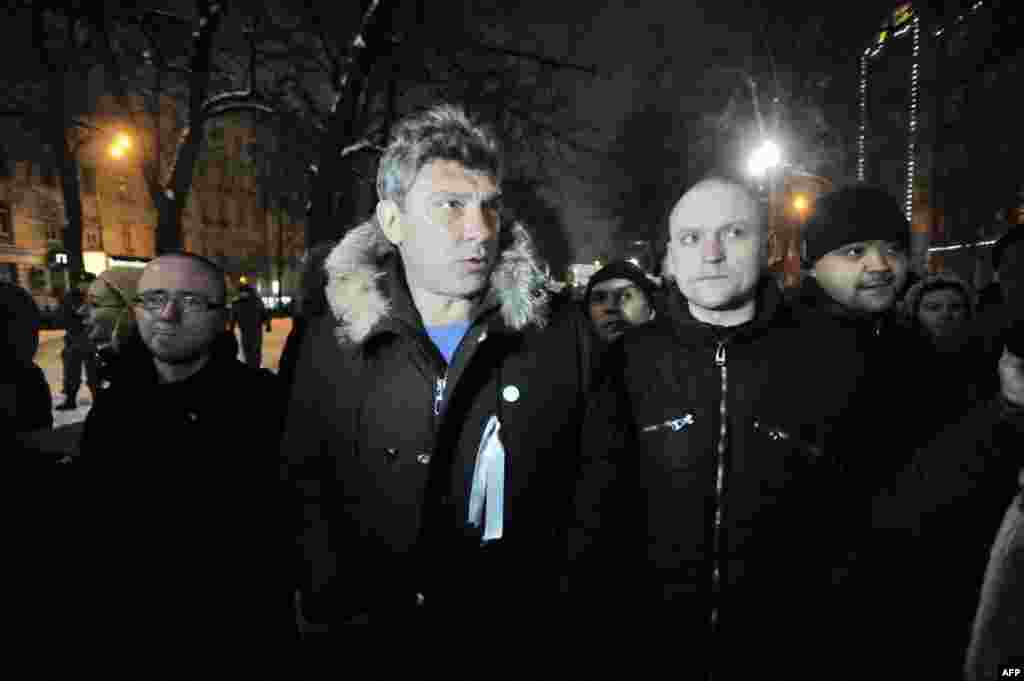 Москва и Санкт-Петербург: митинг памяти Станислава Маркелова и Анастасии Бабуровой
