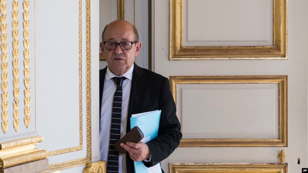 ژان ایو لودریان وزیر خارجه فرانسه قرار است آخر هفته جاری در سفری از پیش برنامه ریزی شده به تهران برود.