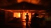100 viviendas destruidas por incendio en California