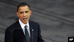 U.S. President Barack Obama delivers a speech after receiving the Nobel Peace Prize during a ceremony at the Oslo City Hall in Oslo, 10 Dec 2009