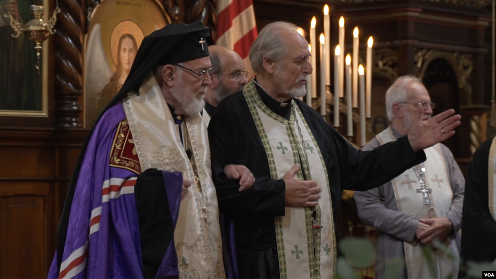 Boston, shqiptarët nderojnë Kryepeshkopin Nikon