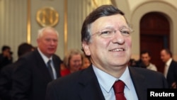 Chủ tịch Ủy ban Châu Âu Jose Manuel Barroso rời khỏi một cuộc họp báo tại Viện Nobel ở Oslo, ngày 9/12/2012.