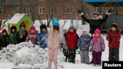 Anak-anak sekolah di wilayah Siberia, Rusia (foto: ilustrasi). 