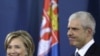 Clinton Urges Serbia to Open Talks with Kosovo