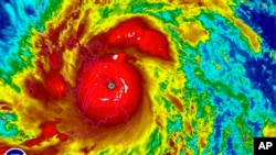 تصویر ماهواره ای از توفان هایان - ۷ نوامبر ۲۰۱۳