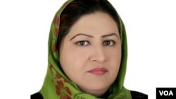 آمنه مستقیم، رئیس ائتلاف زنان افغان علیه فساد اداری