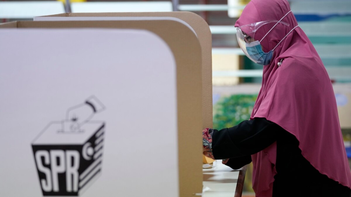 Malaysian Prime Minister's Party Wins Big in Bellwether State Polls