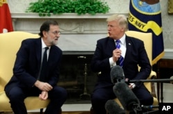 El presidente de EE.UU., Donald Trump y el primer ministro español Mariano Rajoy, antes de su reunión privada en la Oficina Oval. Washington, septiembre 26 de 2017.
